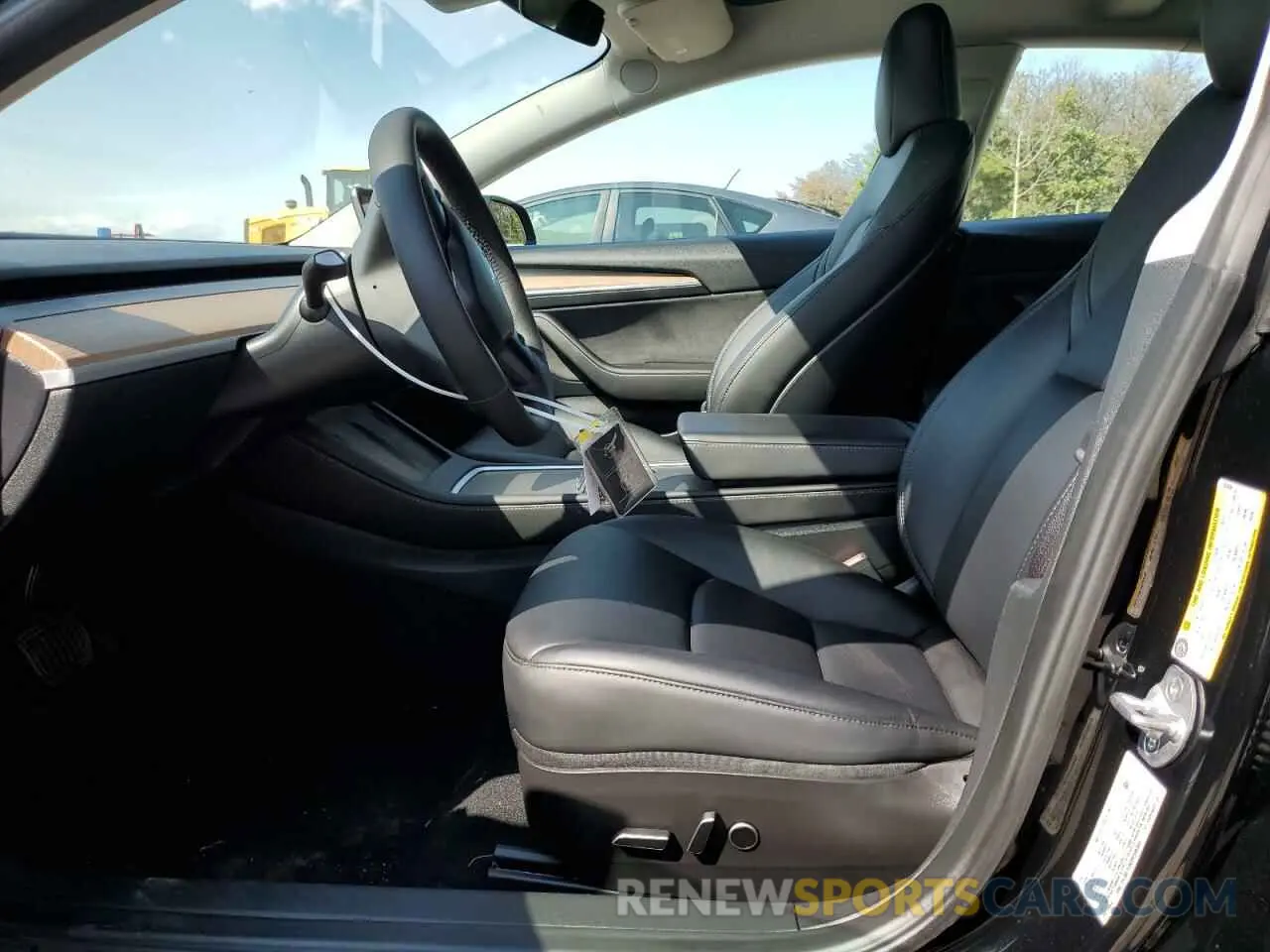 7 Photograph of a damaged car 5YJ3E1EB3PF595954 TESLA MODEL 3 2023