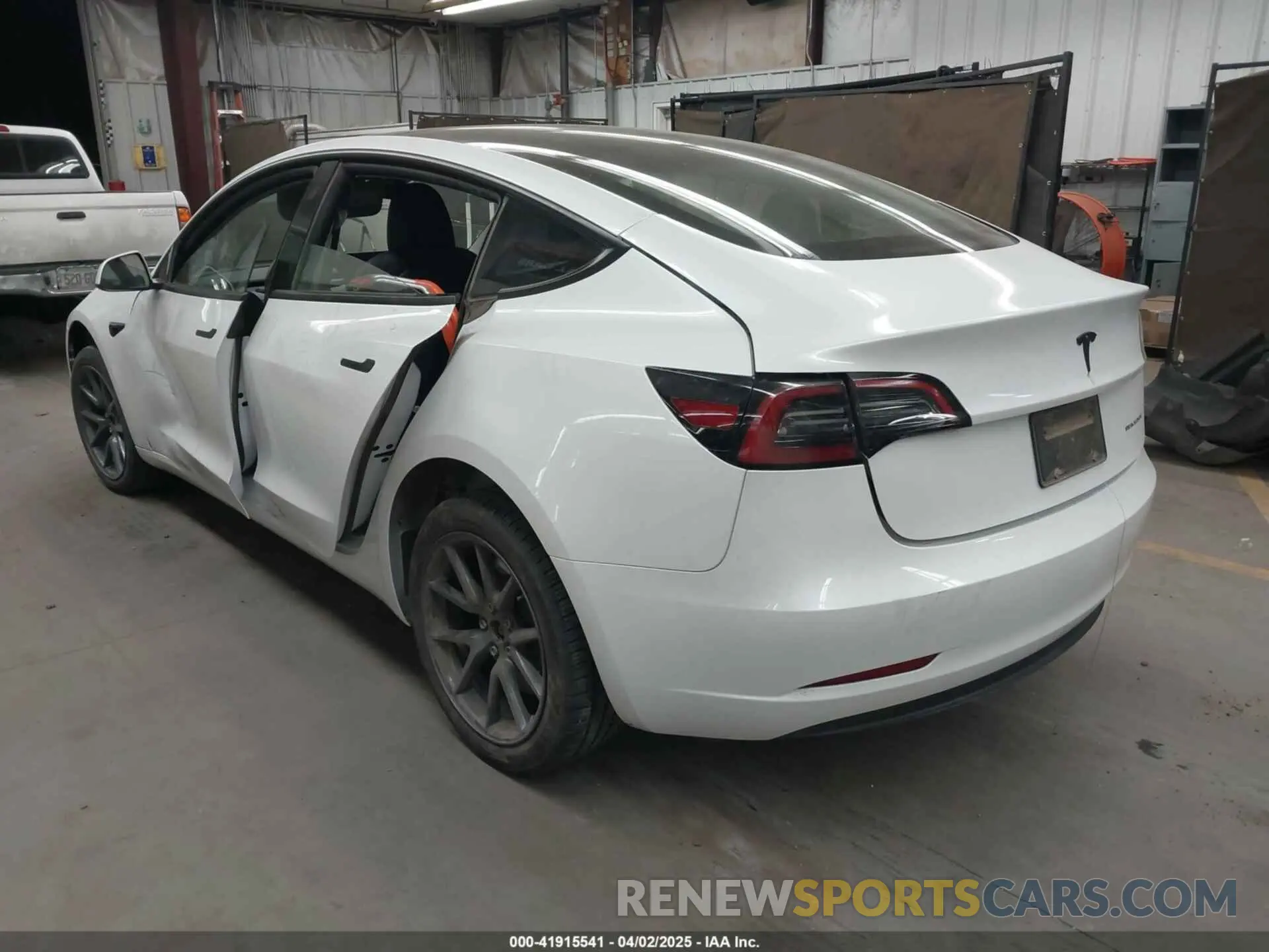 3 Photograph of a damaged car 5YJ3E1EB3PF603955 TESLA MODEL 3 2023