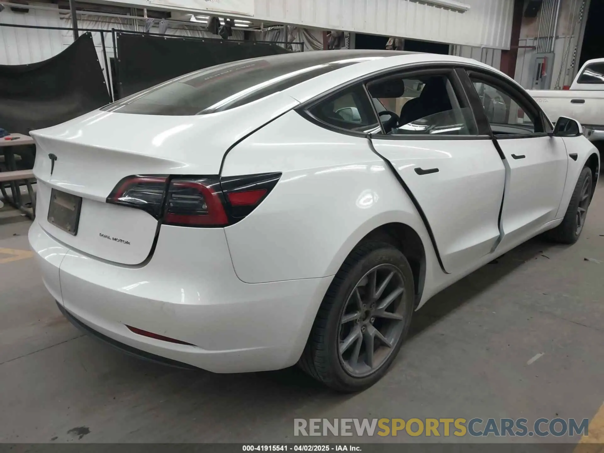 4 Photograph of a damaged car 5YJ3E1EB3PF603955 TESLA MODEL 3 2023