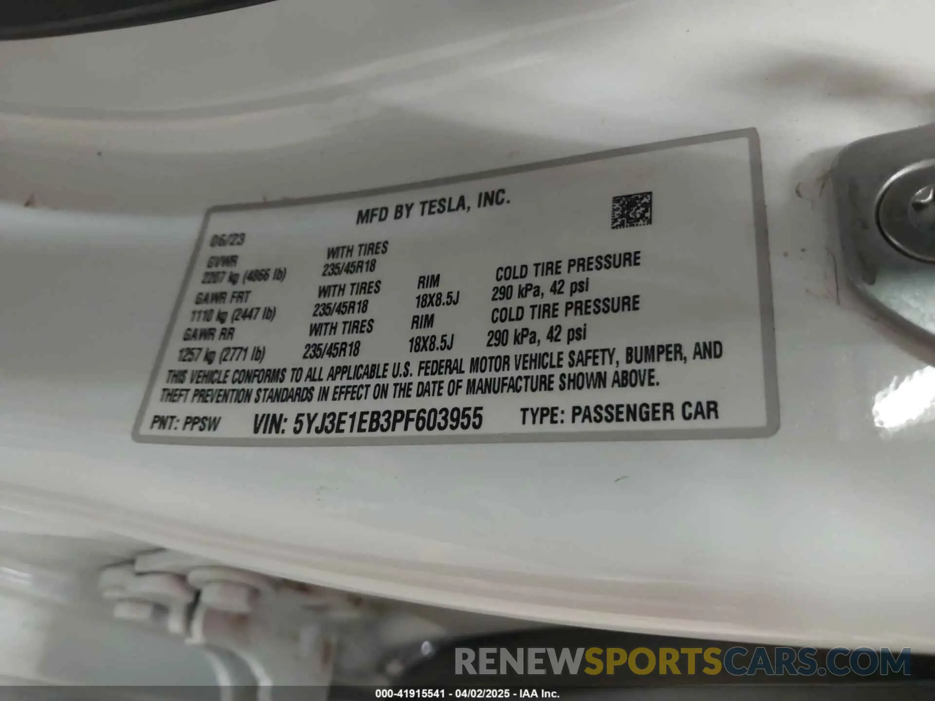 9 Photograph of a damaged car 5YJ3E1EB3PF603955 TESLA MODEL 3 2023