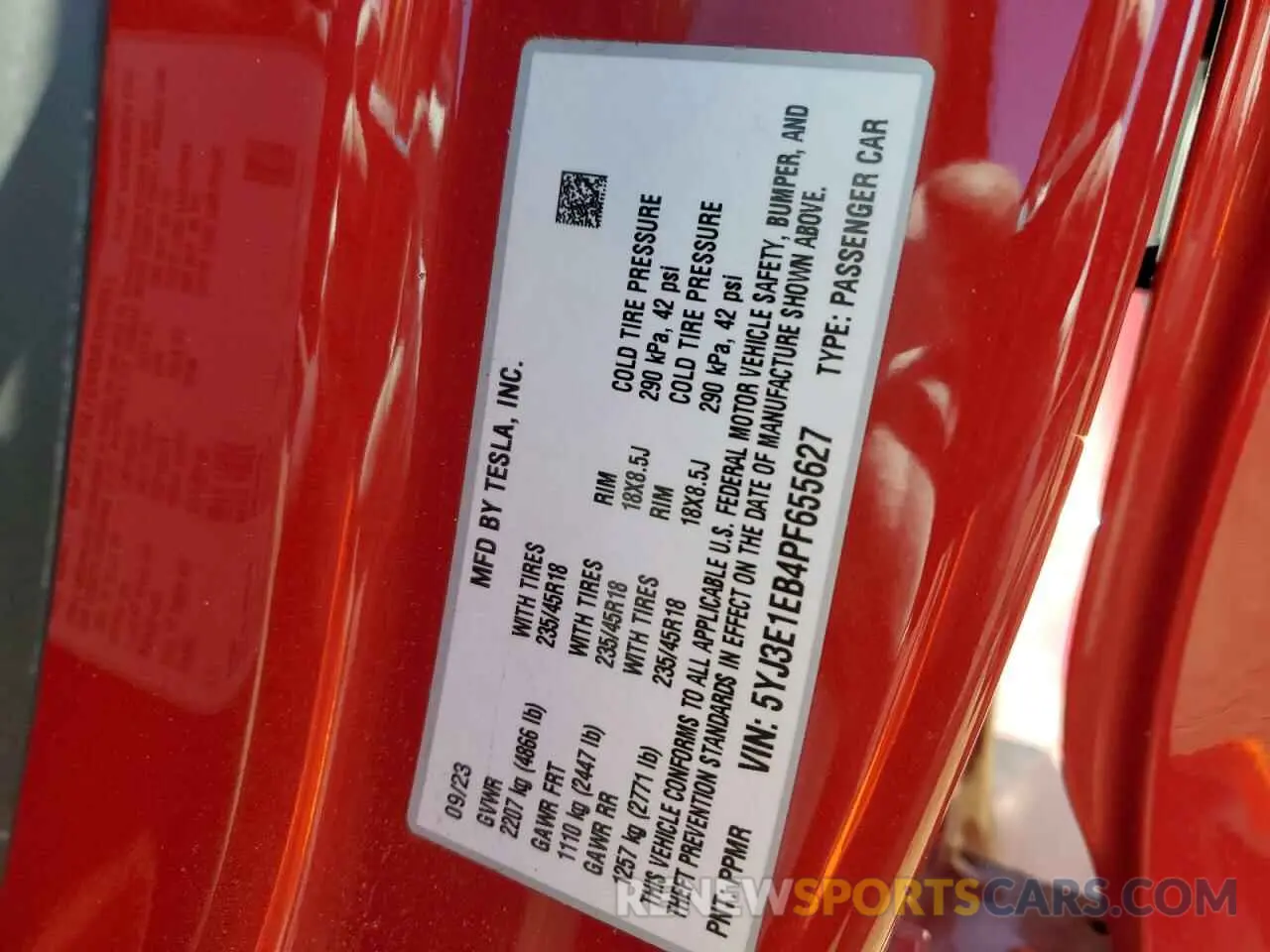 15 Photograph of a damaged car 5YJ3E1EB4PF655627 TESLA MODEL 3 2023