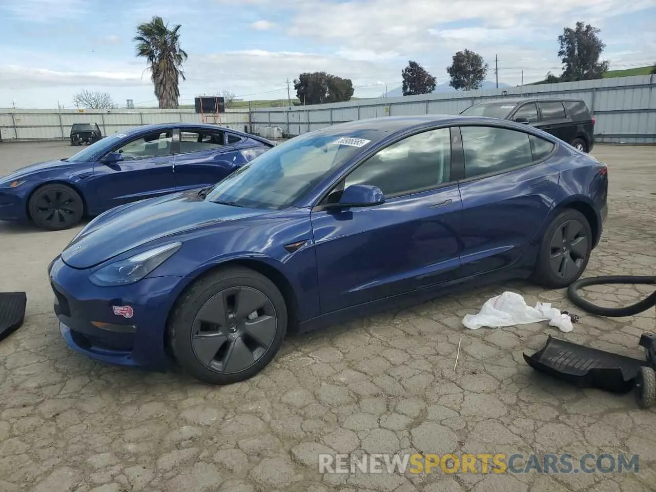 1 Photograph of a damaged car 5YJ3E1EB4PF704079 TESLA MODEL 3 2023