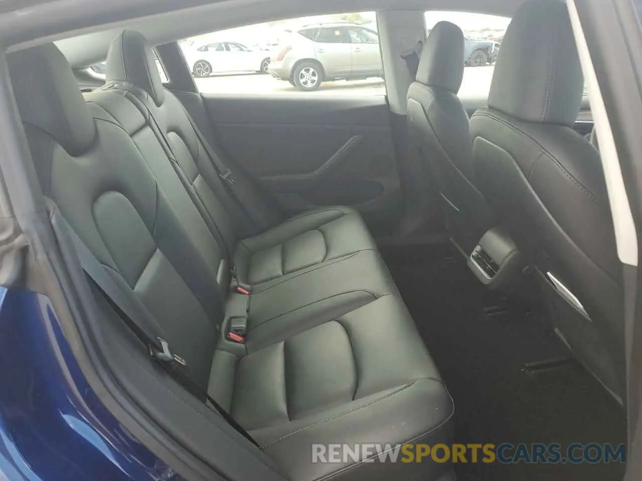 10 Photograph of a damaged car 5YJ3E1EB4PF704079 TESLA MODEL 3 2023