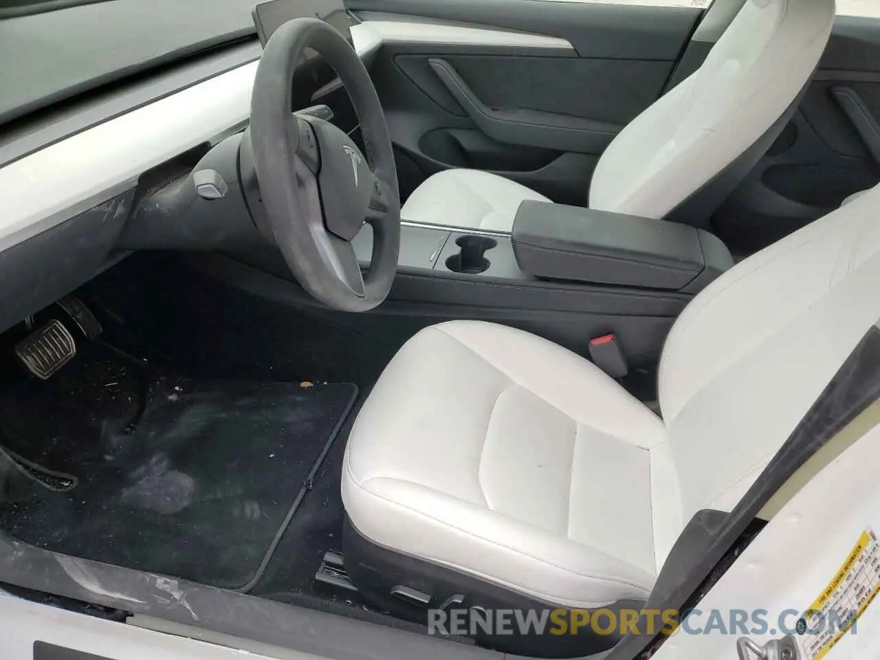 7 Photograph of a damaged car 5YJ3E1EB5PF633684 TESLA MODEL 3 2023