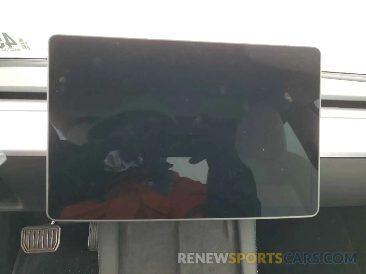 9 Photograph of a damaged car 5YJ3E1EB5PF633684 TESLA MODEL 3 2023