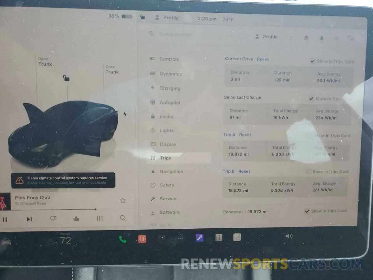 9 Photograph of a damaged car 5YJ3E1EB5PF661601 TESLA MODEL 3 2023