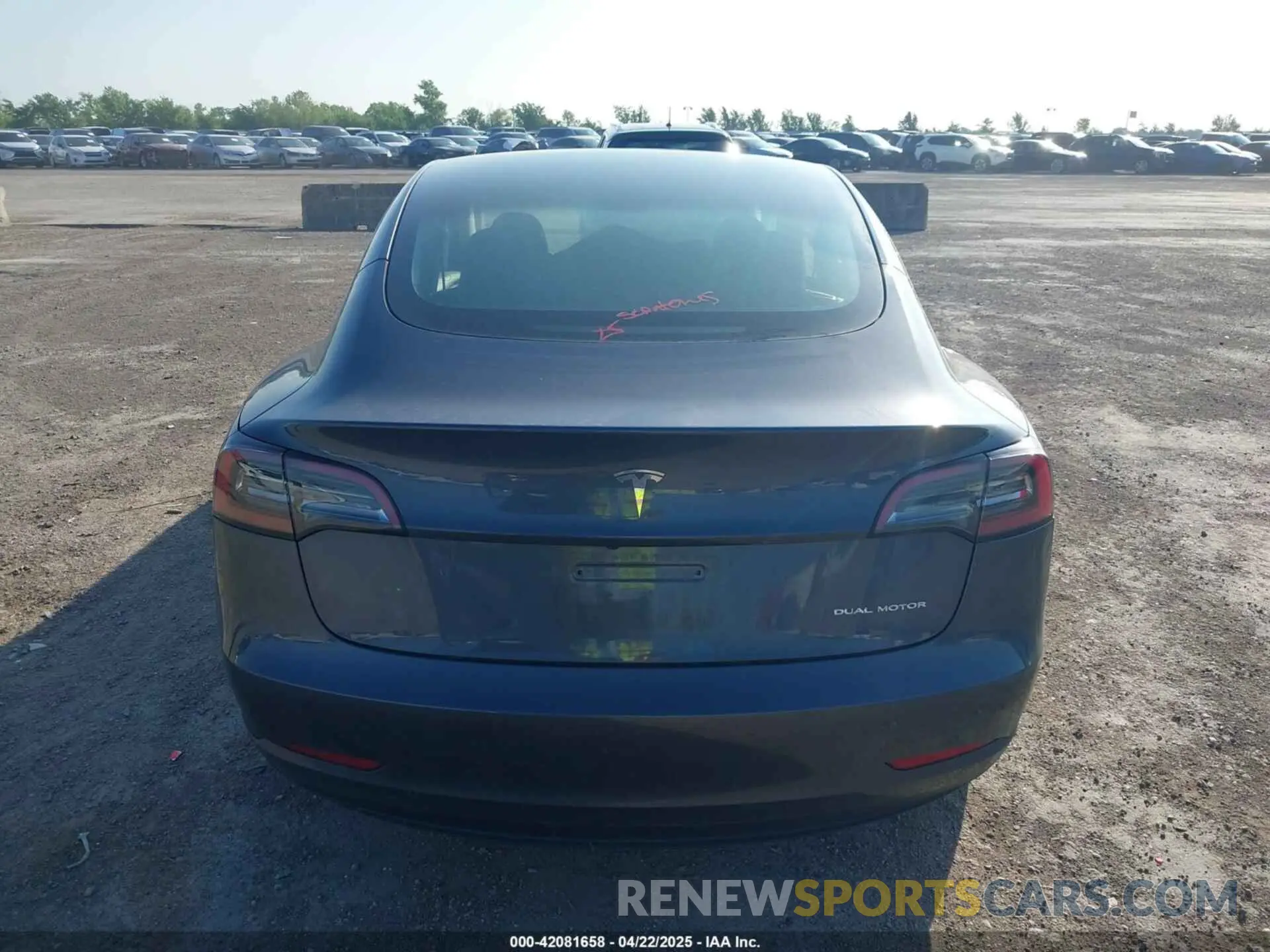 16 Фотография поврежденного автомобиля 5YJ3E1EB5PF668953 TESLA MODEL 3 2023