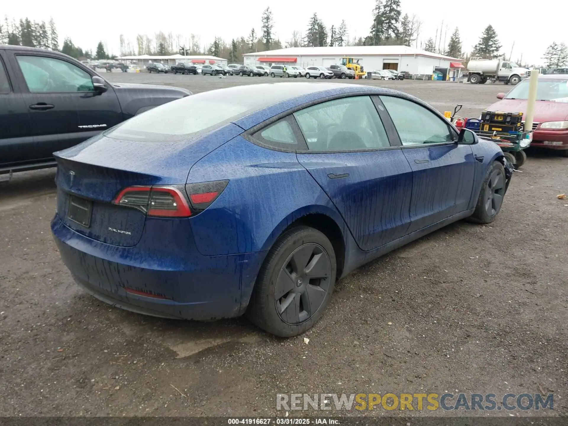 4 Фотография поврежденного автомобиля 5YJ3E1EB5PF704463 TESLA MODEL 3 2023