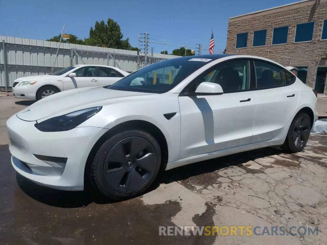 1 Photograph of a damaged car 5YJ3E1EB7PF636375 TESLA MODEL 3 2023