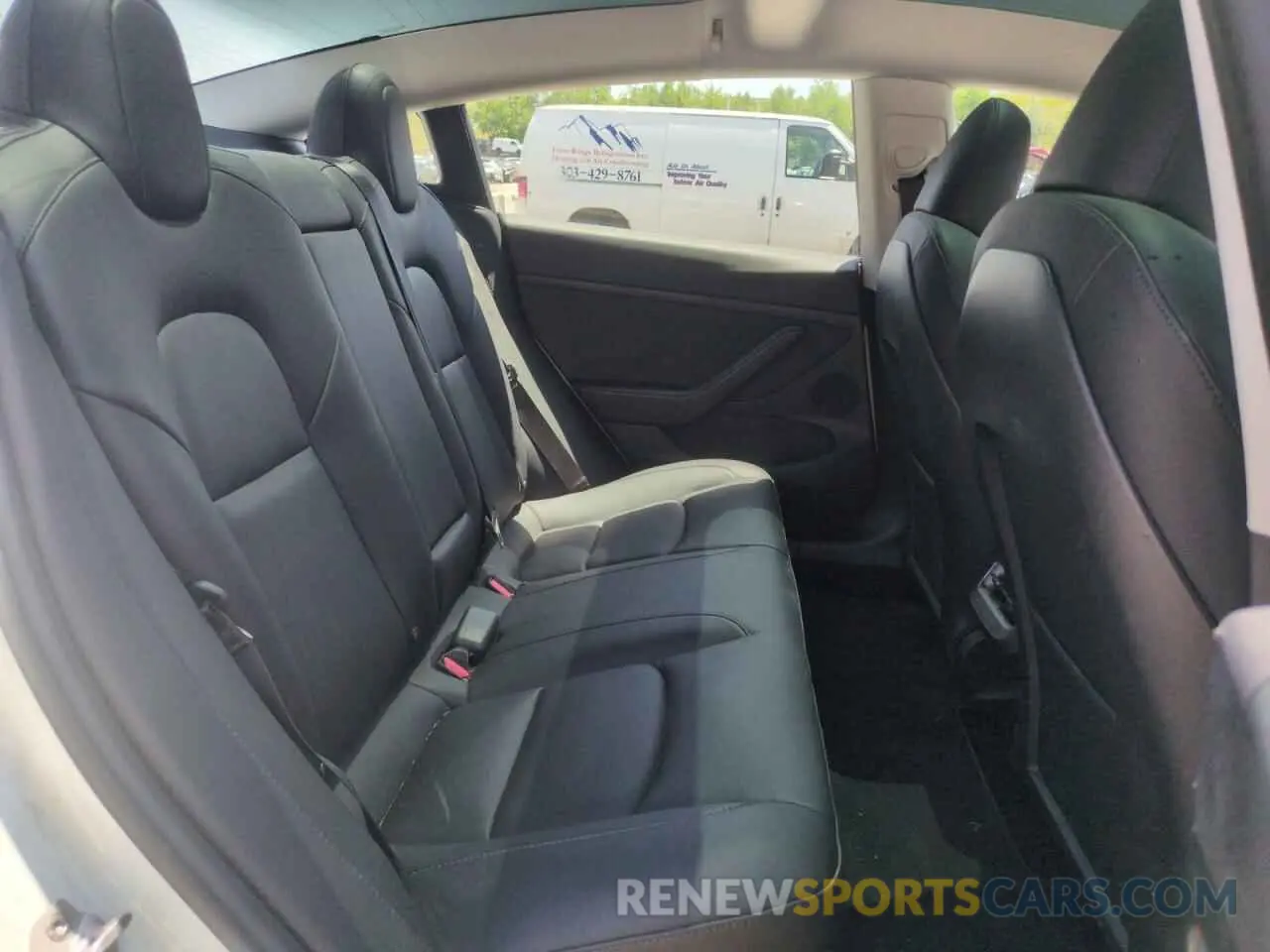 10 Photograph of a damaged car 5YJ3E1EB7PF636375 TESLA MODEL 3 2023
