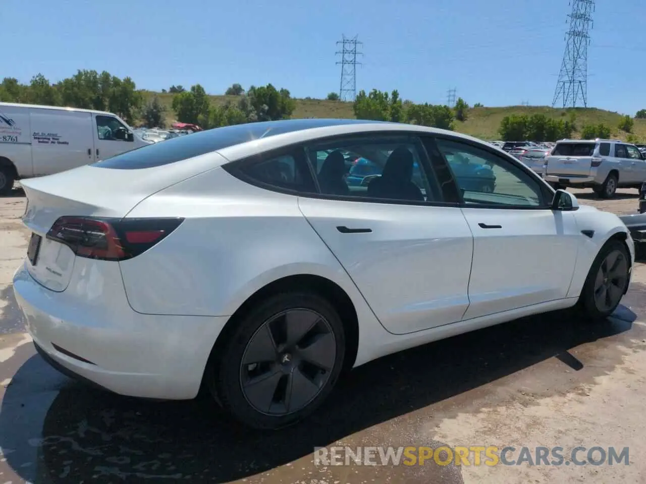3 Photograph of a damaged car 5YJ3E1EB7PF636375 TESLA MODEL 3 2023
