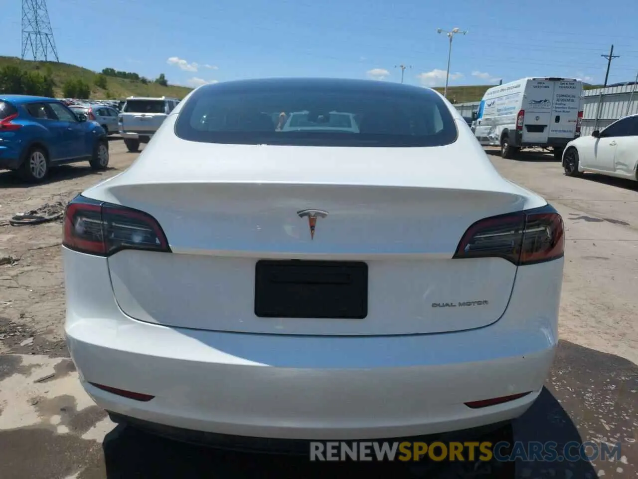 6 Photograph of a damaged car 5YJ3E1EB7PF636375 TESLA MODEL 3 2023