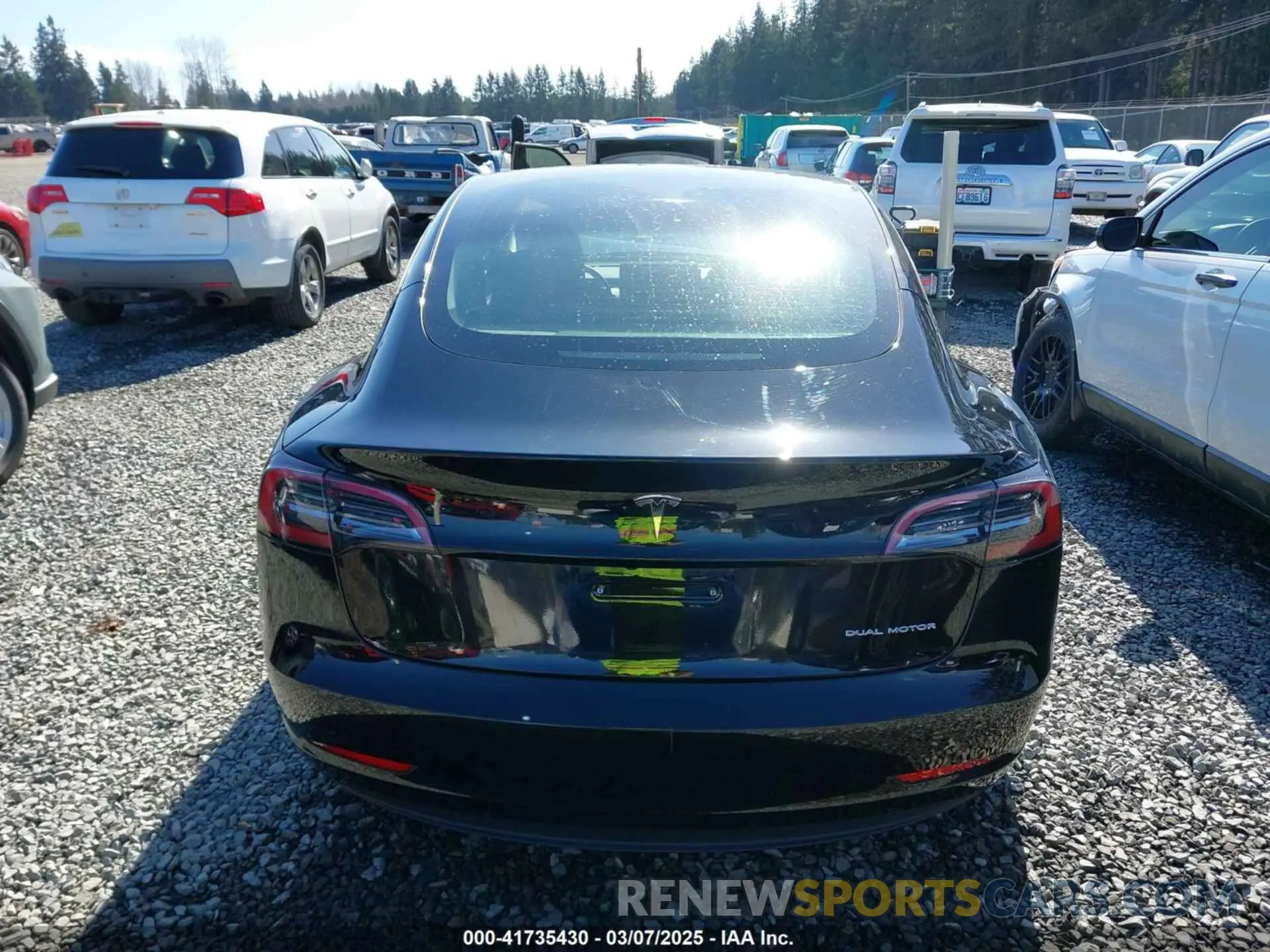 15 Photograph of a damaged car 5YJ3E1EB7PF657274 TESLA MODEL 3 2023