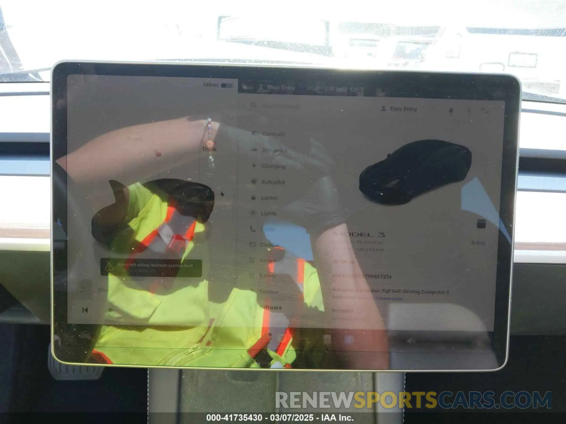 17 Photograph of a damaged car 5YJ3E1EB7PF657274 TESLA MODEL 3 2023