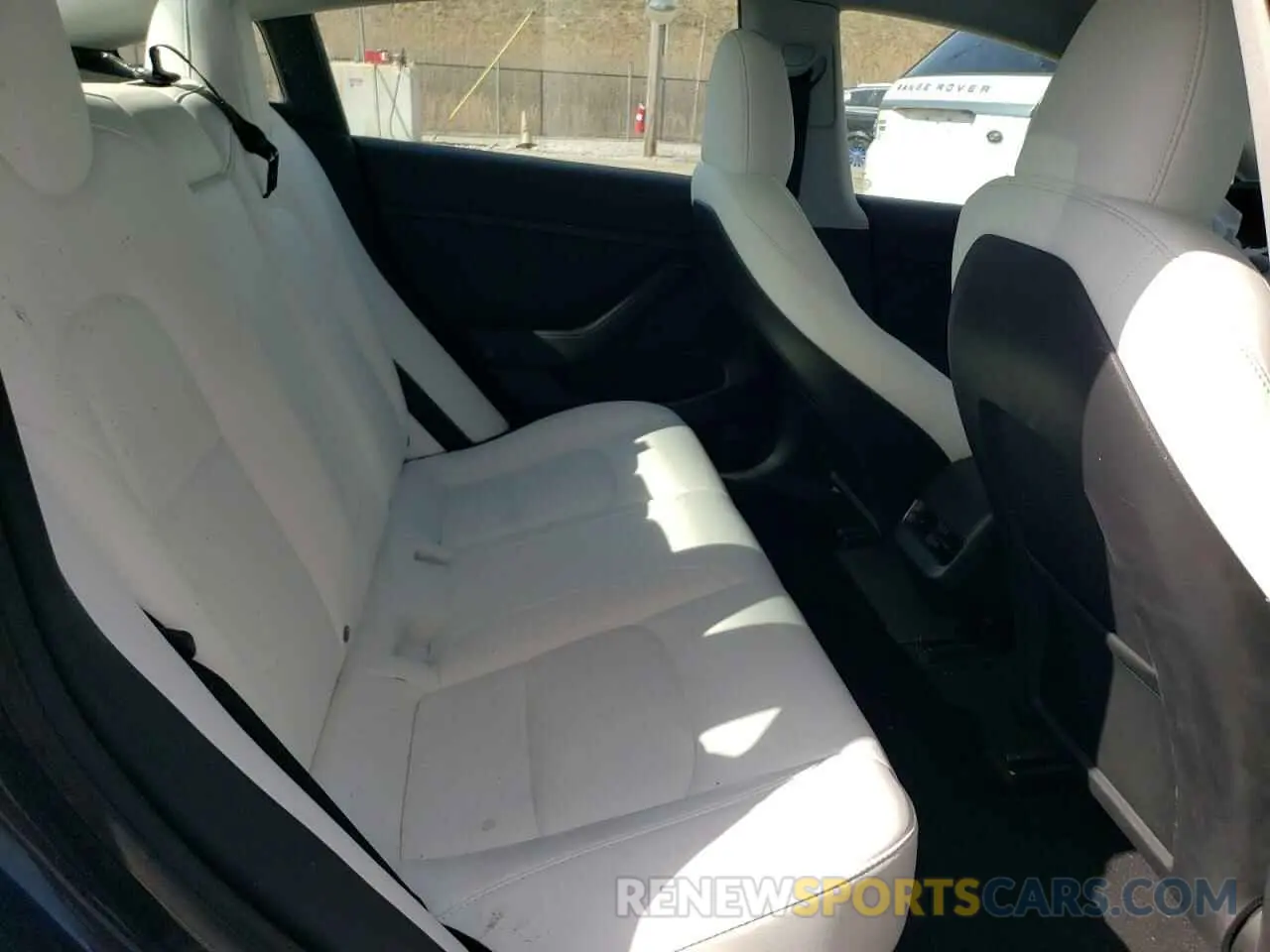 10 Photograph of a damaged car 5YJ3E1EB7PF678979 TESLA MODEL 3 2023