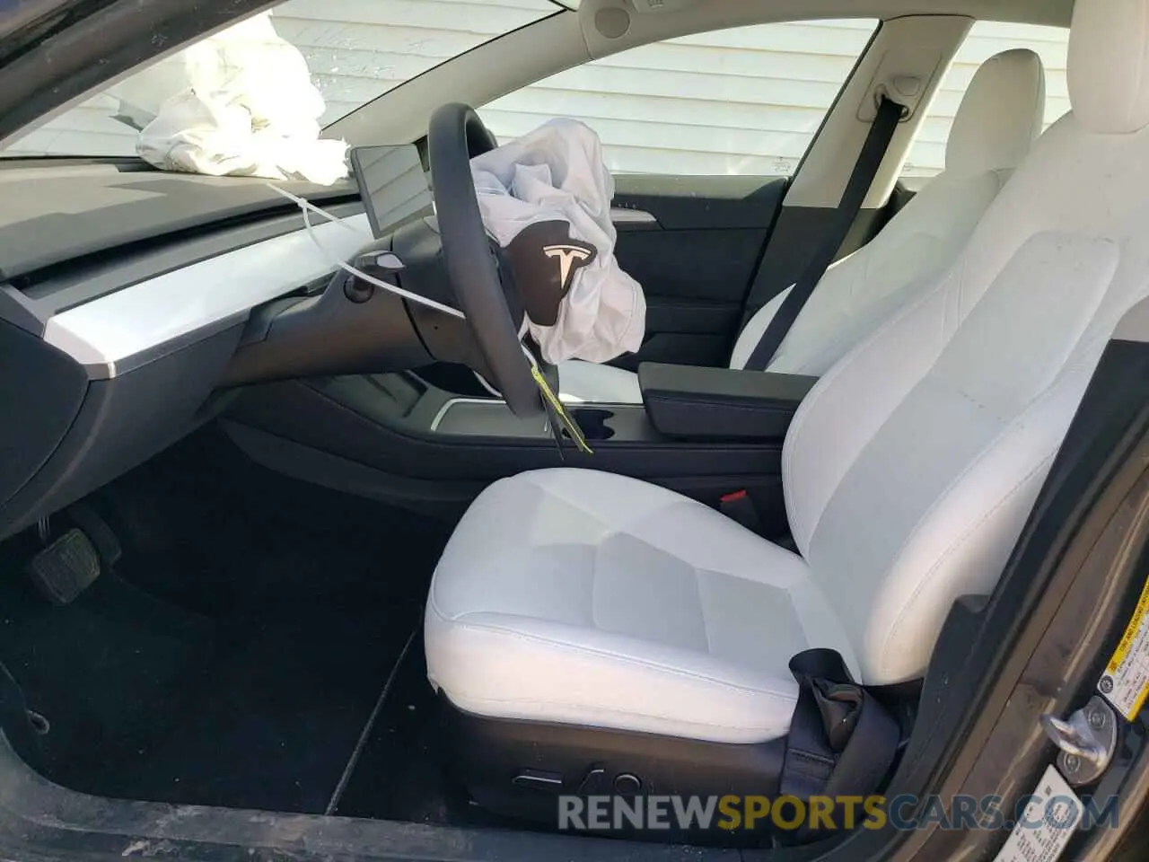 7 Photograph of a damaged car 5YJ3E1EB7PF678979 TESLA MODEL 3 2023