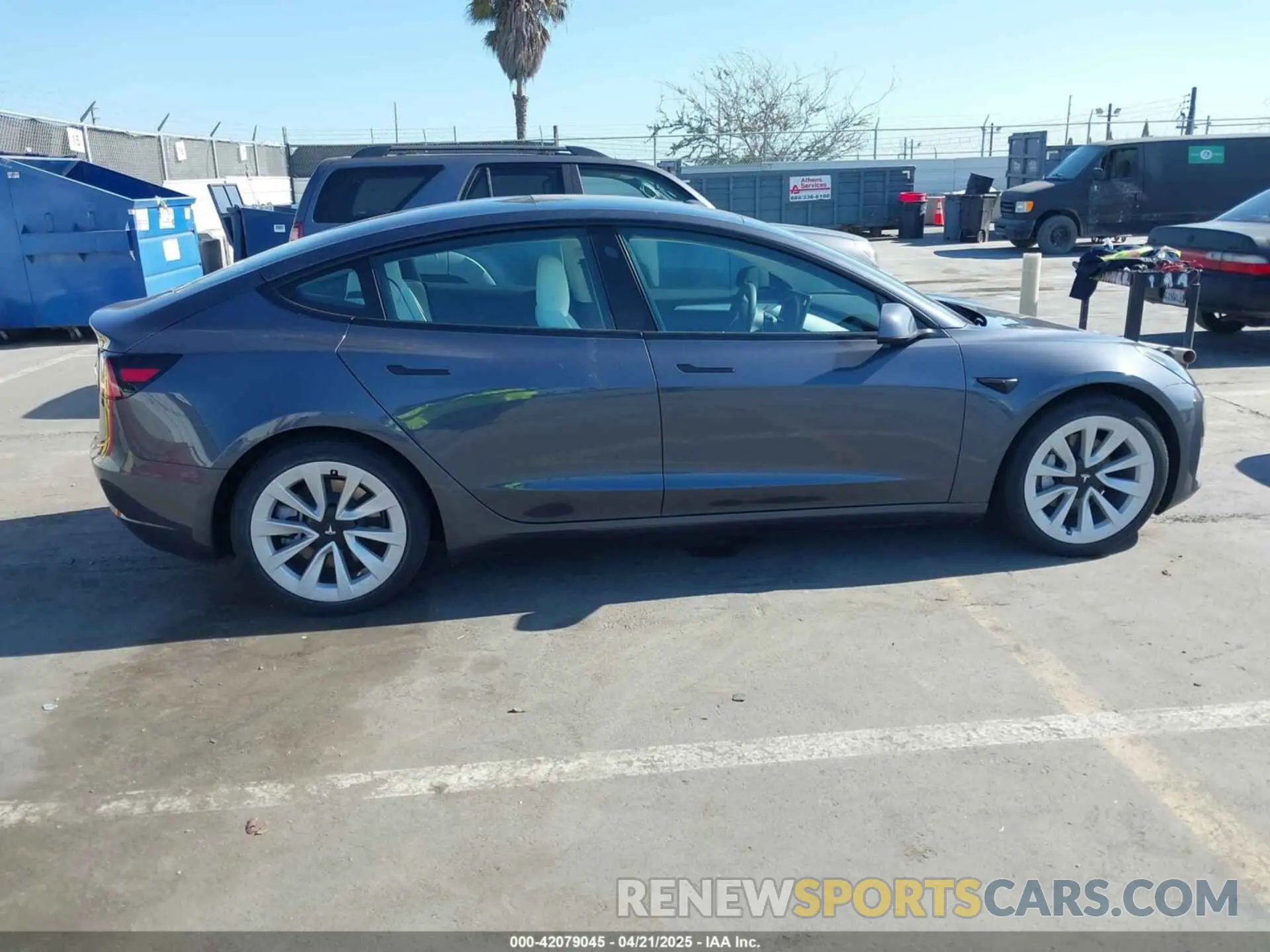 13 Фотография поврежденного автомобиля 5YJ3E1EB7PF704061 TESLA MODEL 3 2023