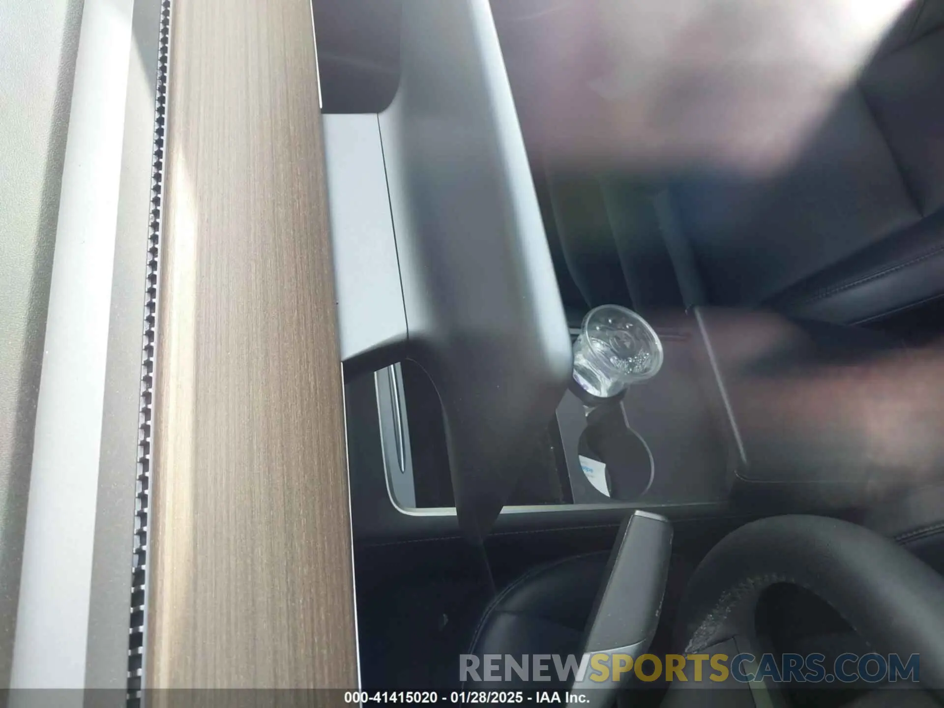 17 Photograph of a damaged car 5YJ3E1EB8PF392249 TESLA MODEL 3 2023