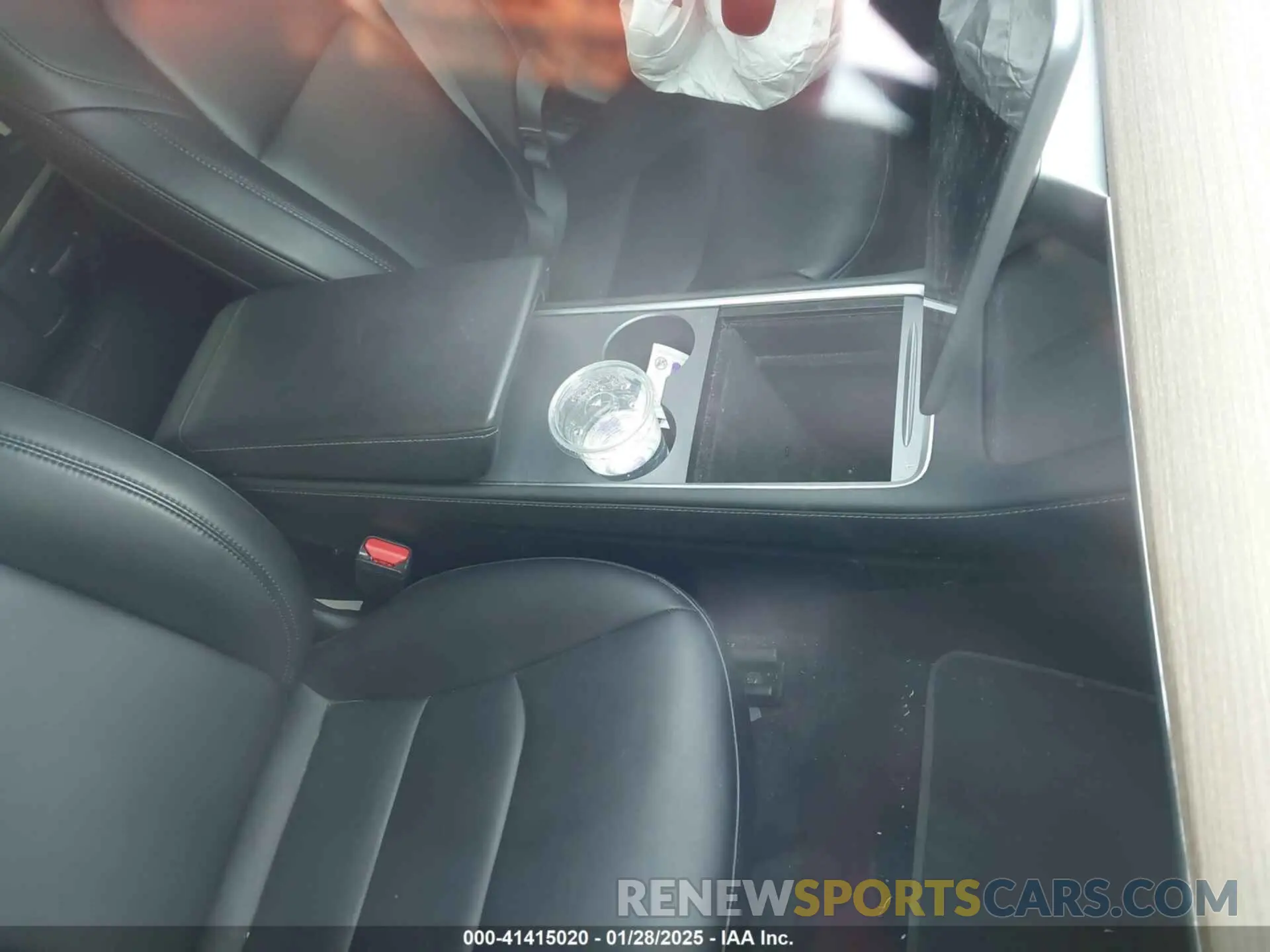5 Photograph of a damaged car 5YJ3E1EB8PF392249 TESLA MODEL 3 2023