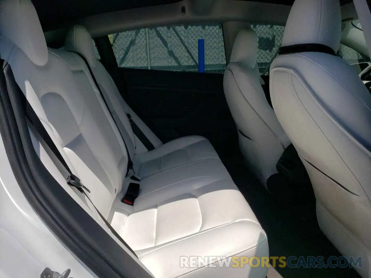 10 Photograph of a damaged car 5YJ3E1EB8PF632948 TESLA MODEL 3 2023