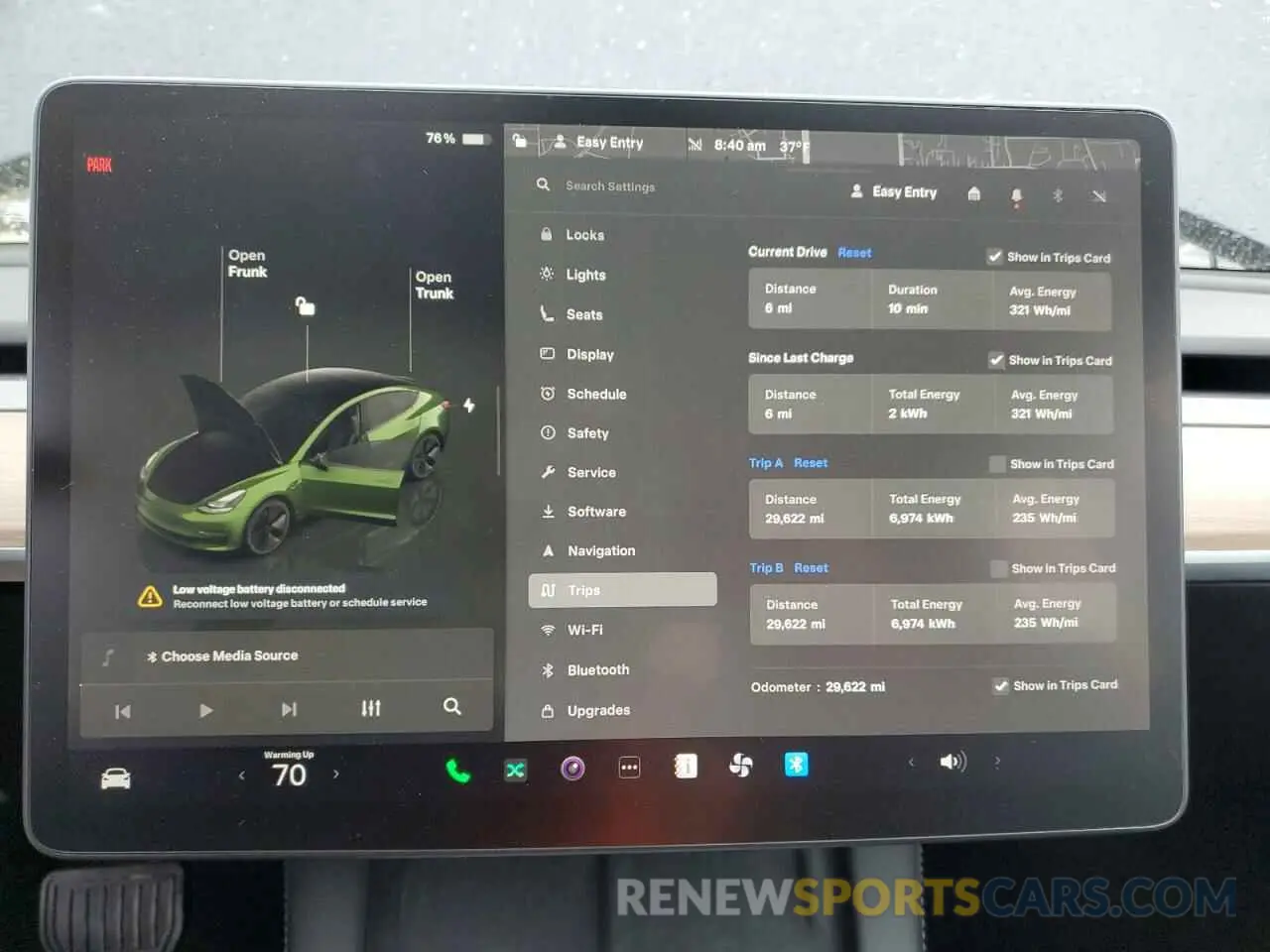 9 Photograph of a damaged car 5YJ3E1EB8PF685049 TESLA MODEL 3 2023