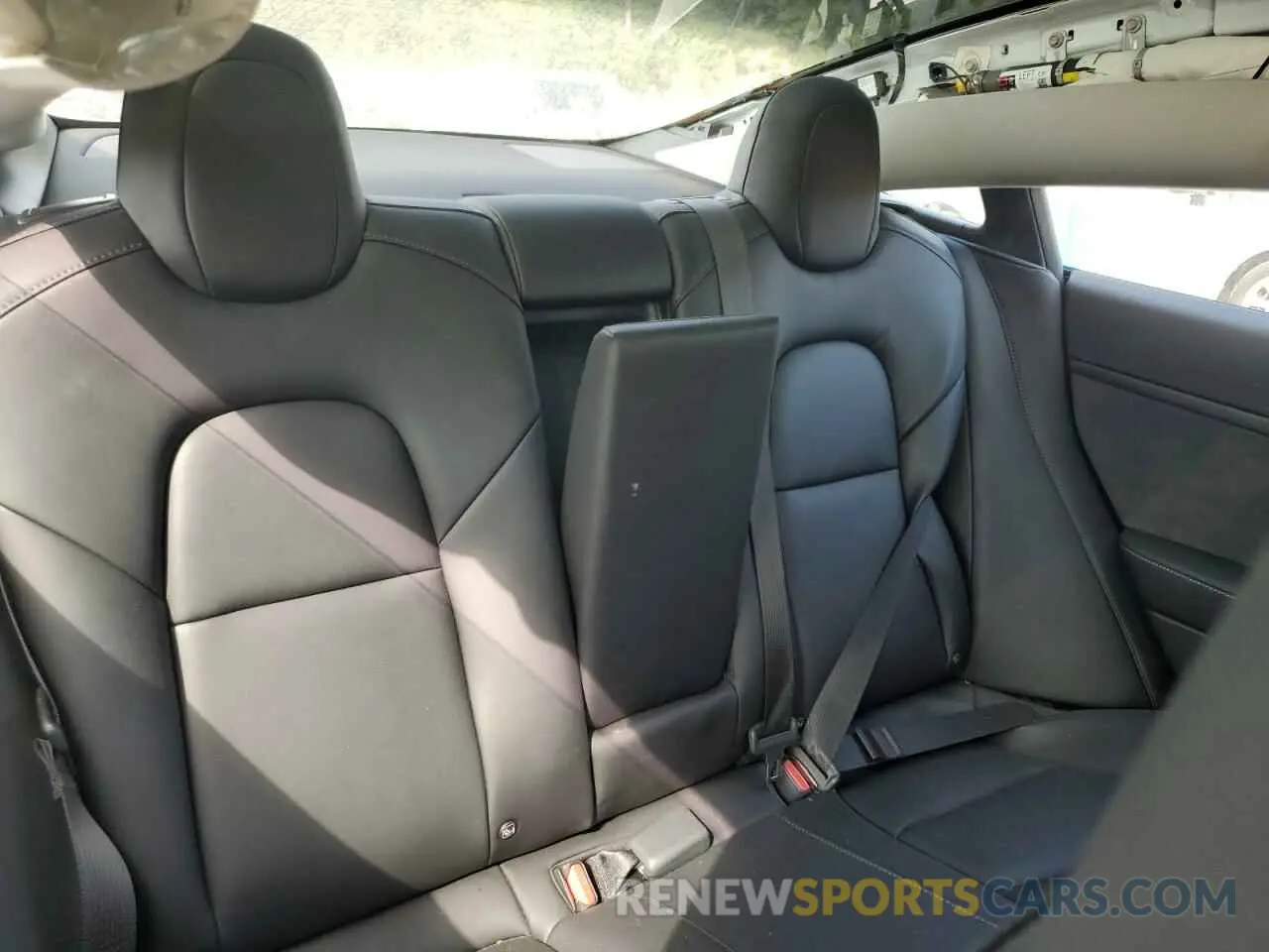 10 Фотография поврежденного автомобиля 5YJ3E1EB9PF386556 TESLA MODEL 3 2023