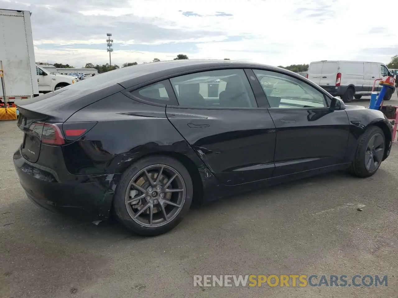 3 Photograph of a damaged car 5YJ3E1EB9PF633364 TESLA MODEL 3 2023