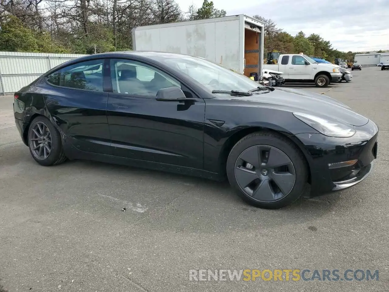 4 Photograph of a damaged car 5YJ3E1EB9PF633364 TESLA MODEL 3 2023