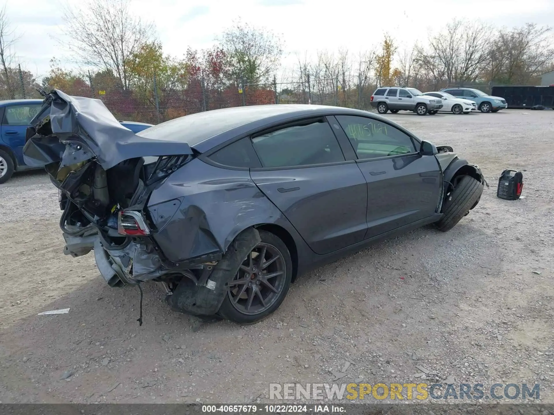 4 Photograph of a damaged car 5YJ3E1EB9PF634742 TESLA MODEL 3 2023