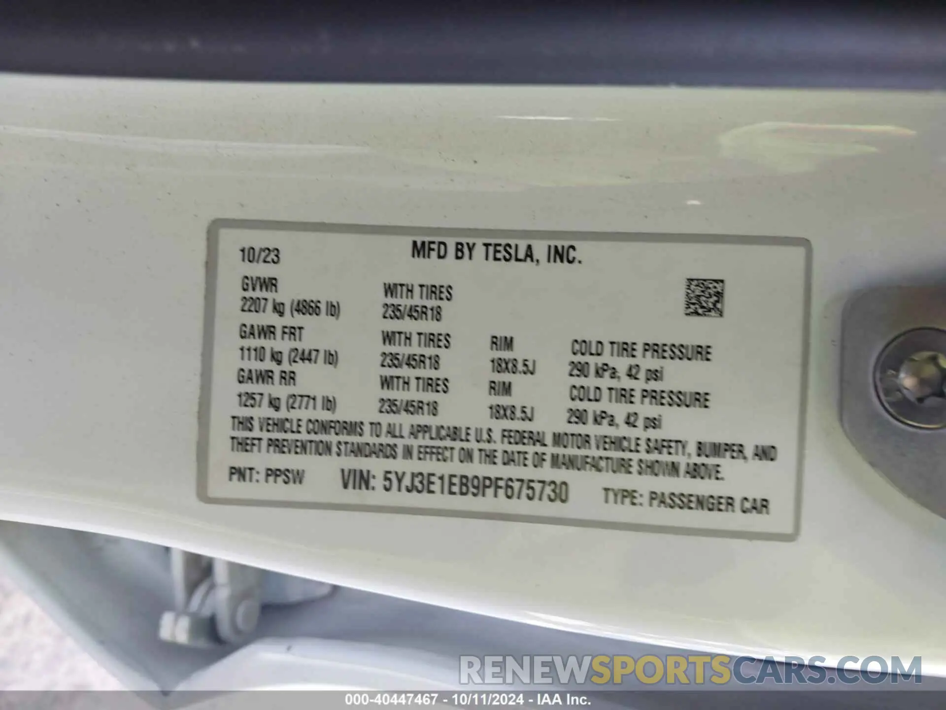 9 Photograph of a damaged car 5YJ3E1EB9PF675730 TESLA MODEL 3 2023