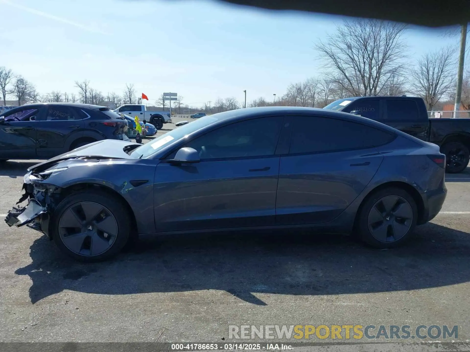 13 Фотография поврежденного автомобиля 5YJ3E1EBXPF391507 TESLA MODEL 3 2023