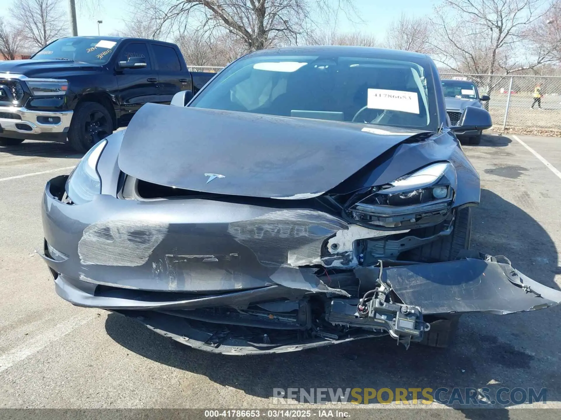 6 Фотография поврежденного автомобиля 5YJ3E1EBXPF391507 TESLA MODEL 3 2023