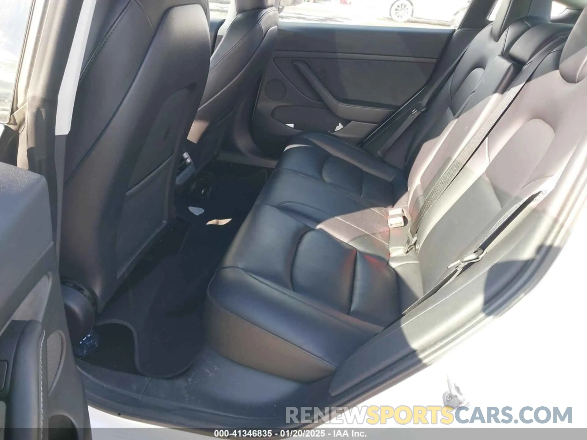 8 Photograph of a damaged car 5YJ3E1EBXPF392818 TESLA MODEL 3 2023