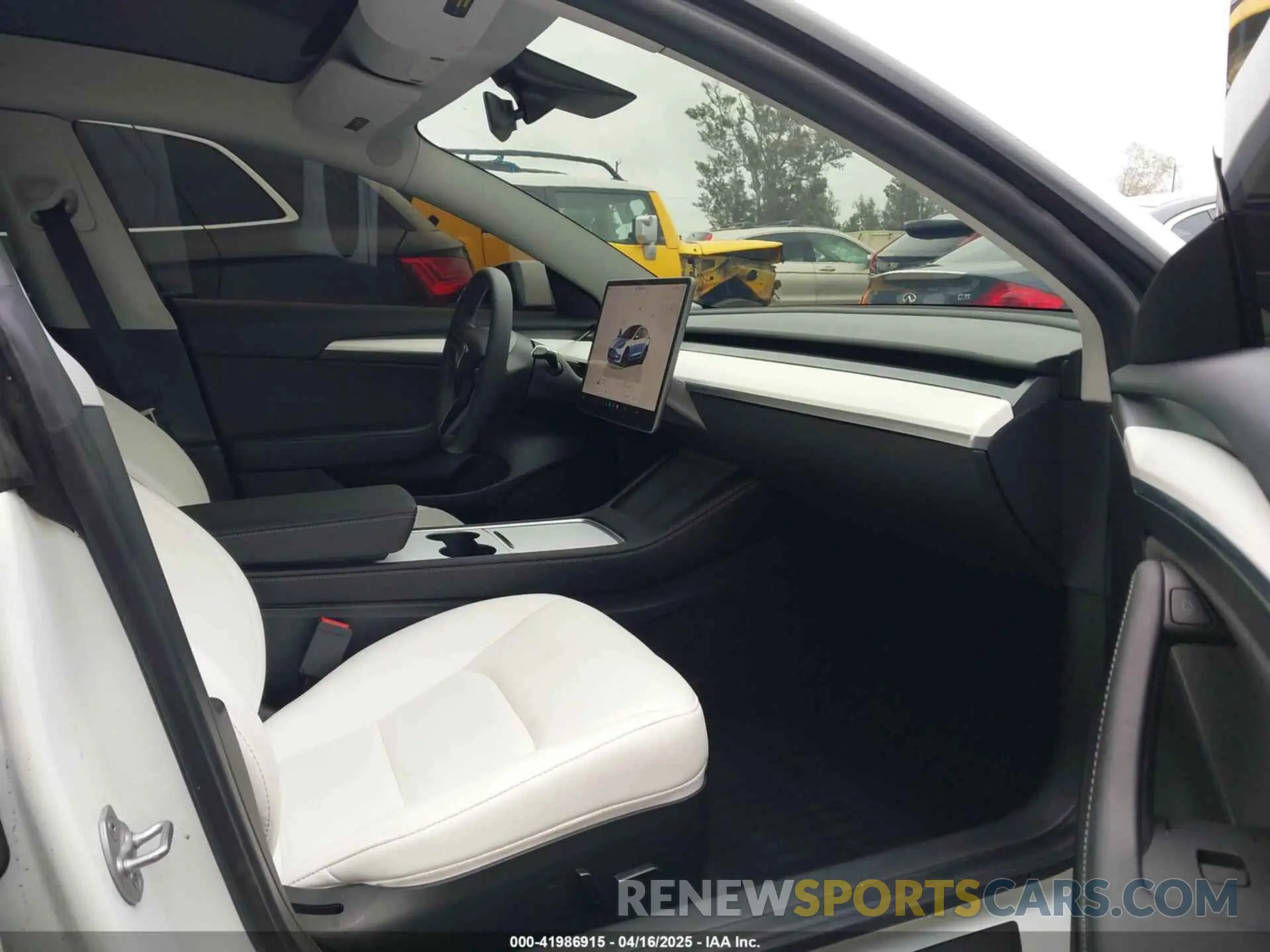 5 Фотография поврежденного автомобиля 5YJ3E1EBXPF712235 TESLA MODEL 3 2023