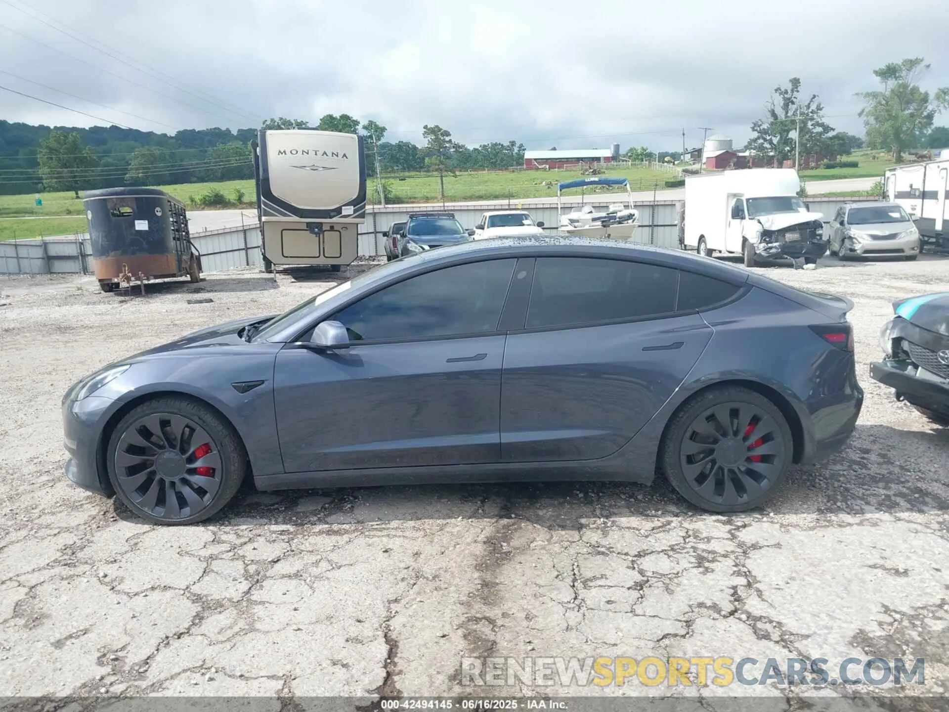 14 Фотография поврежденного автомобиля 5YJ3E1EC0PF399284 TESLA MODEL 3 2023