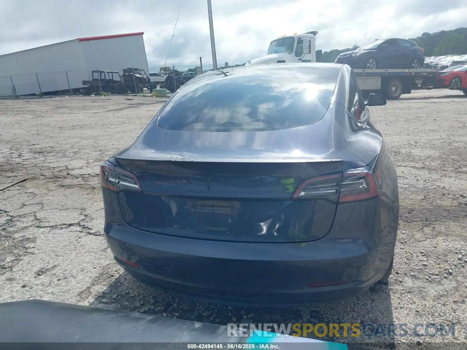 16 Фотография поврежденного автомобиля 5YJ3E1EC0PF399284 TESLA MODEL 3 2023