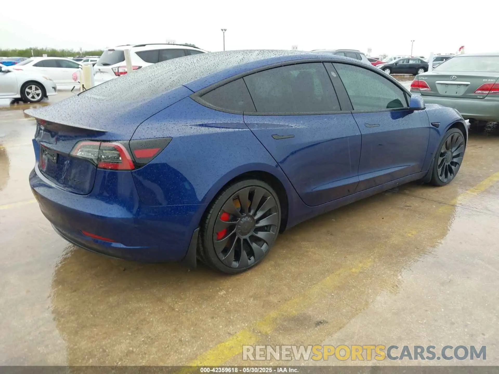 4 Фотография поврежденного автомобиля 5YJ3E1EC0PF491978 TESLA MODEL 3 2023