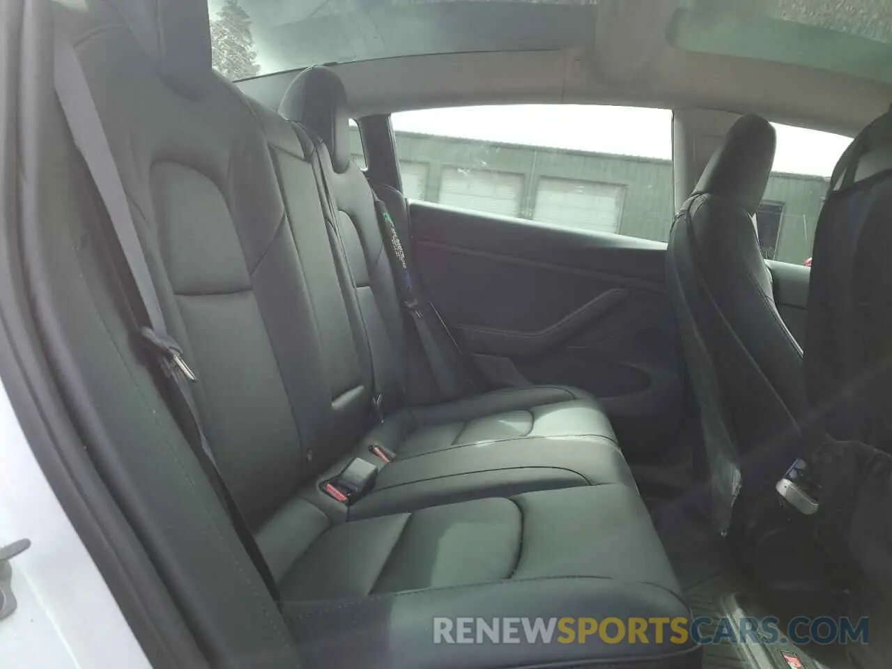 10 Photograph of a damaged car 5YJ3E1EC0PF498509 TESLA MODEL 3 2023