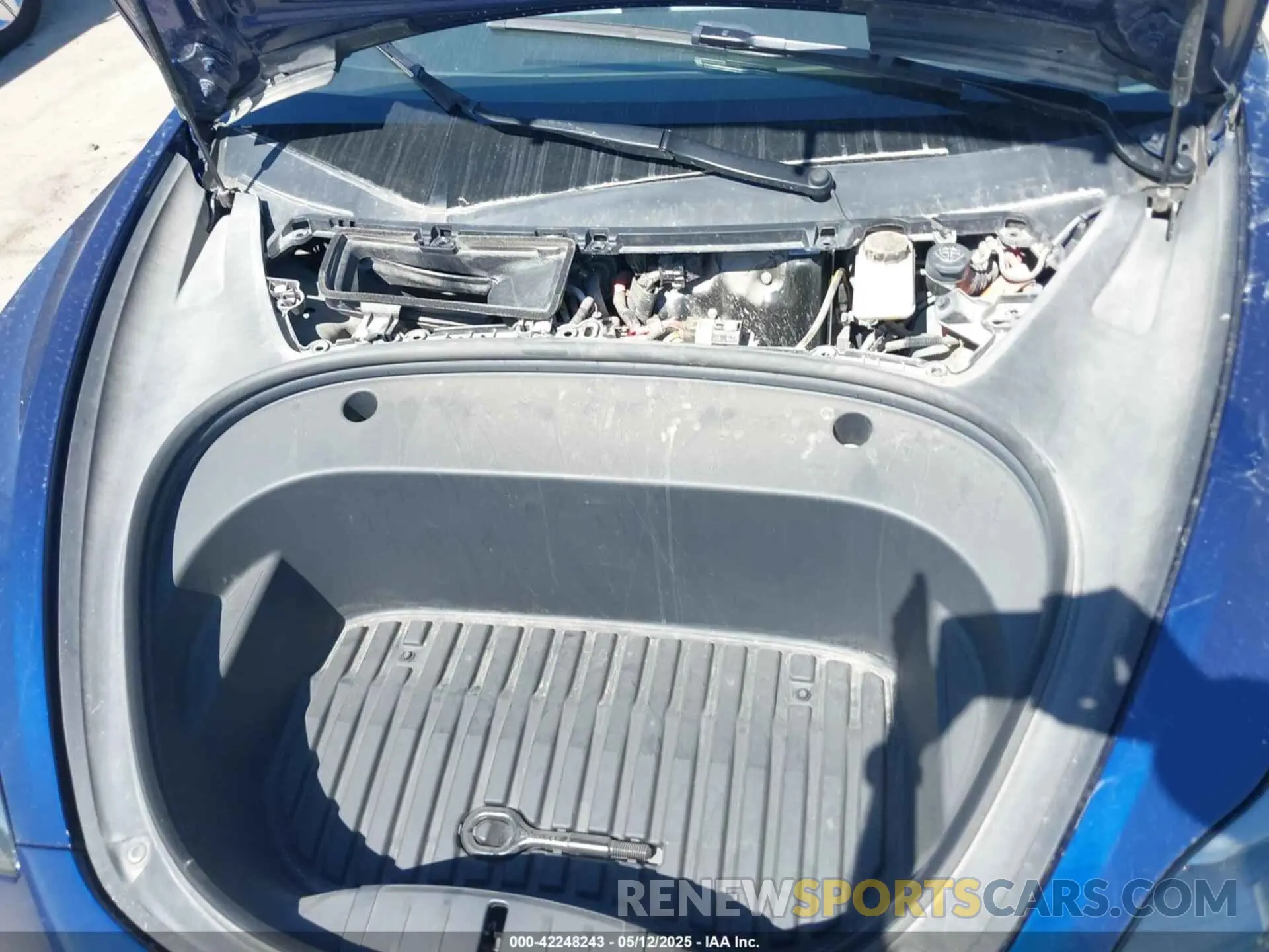 10 Photograph of a damaged car 5YJ3E1EC0PF579218 TESLA MODEL 3 2023