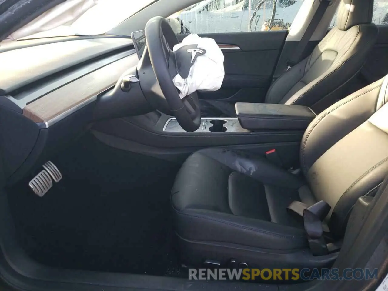 7 Photograph of a damaged car 5YJ3E1EC0PF708624 TESLA MODEL 3 2023