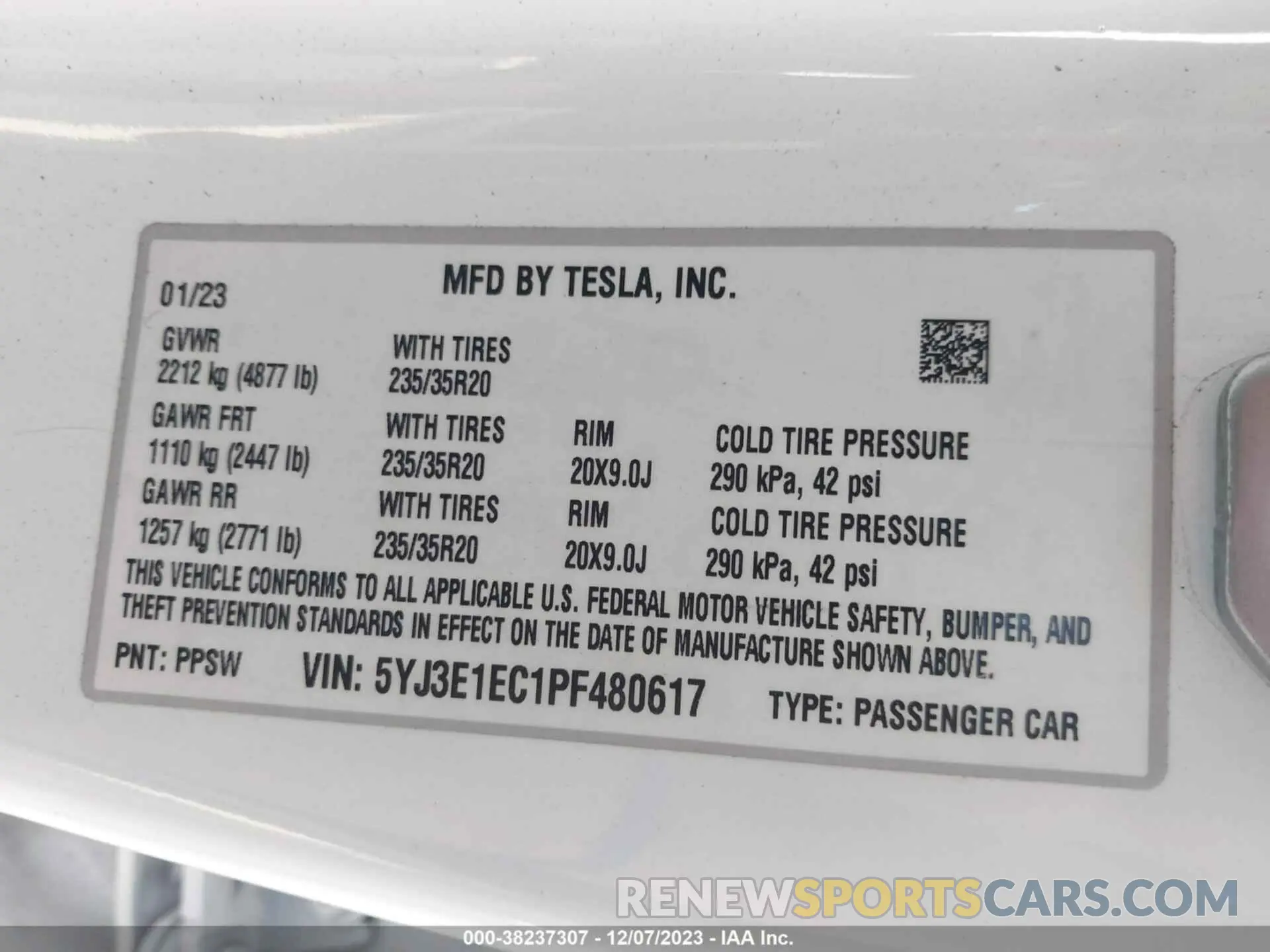 9 Photograph of a damaged car 5YJ3E1EC1PF480617 TESLA MODEL 3 2023