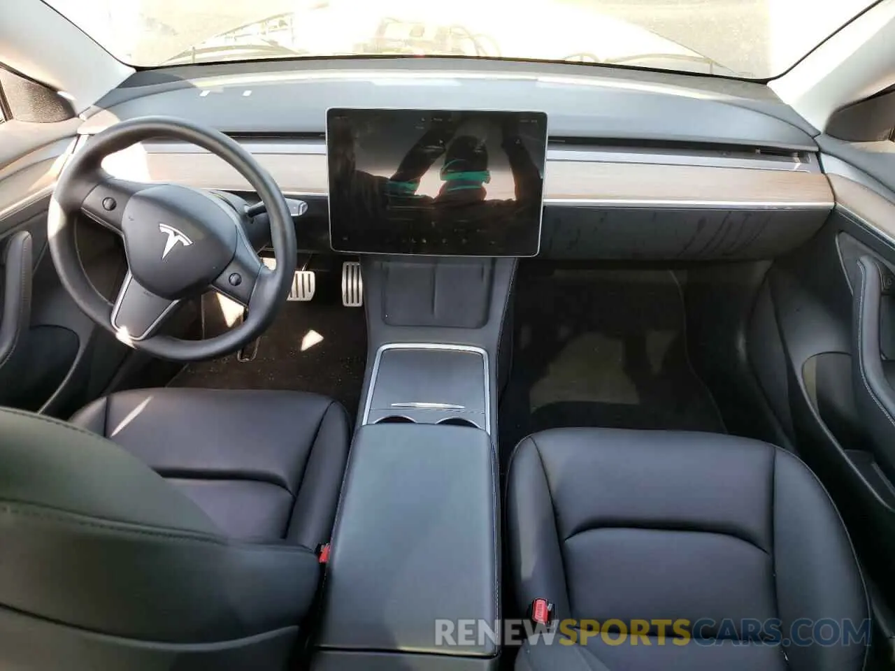 8 Photograph of a damaged car 5YJ3E1EC1PF577798 TESLA MODEL 3 2023