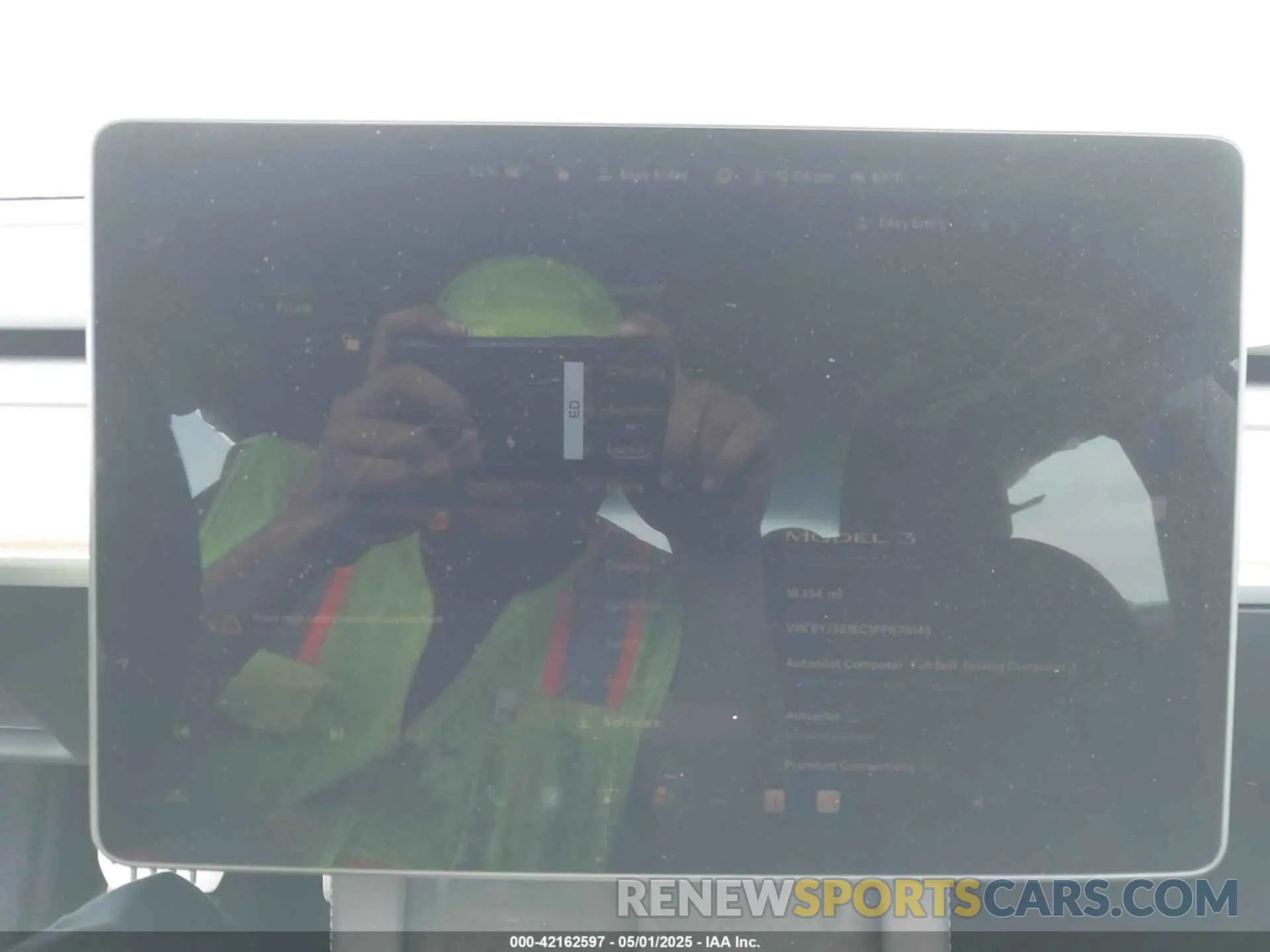 7 Photograph of a damaged car 5YJ3E1EC1PF678145 TESLA MODEL 3 2023