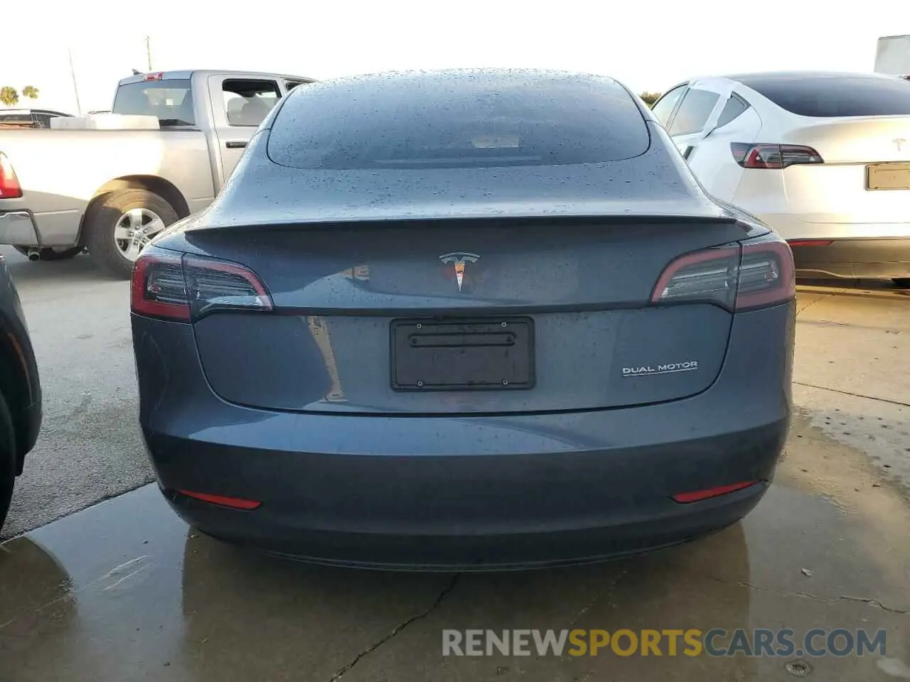 6 Photograph of a damaged car 5YJ3E1EC2PF489682 TESLA MODEL 3 2023