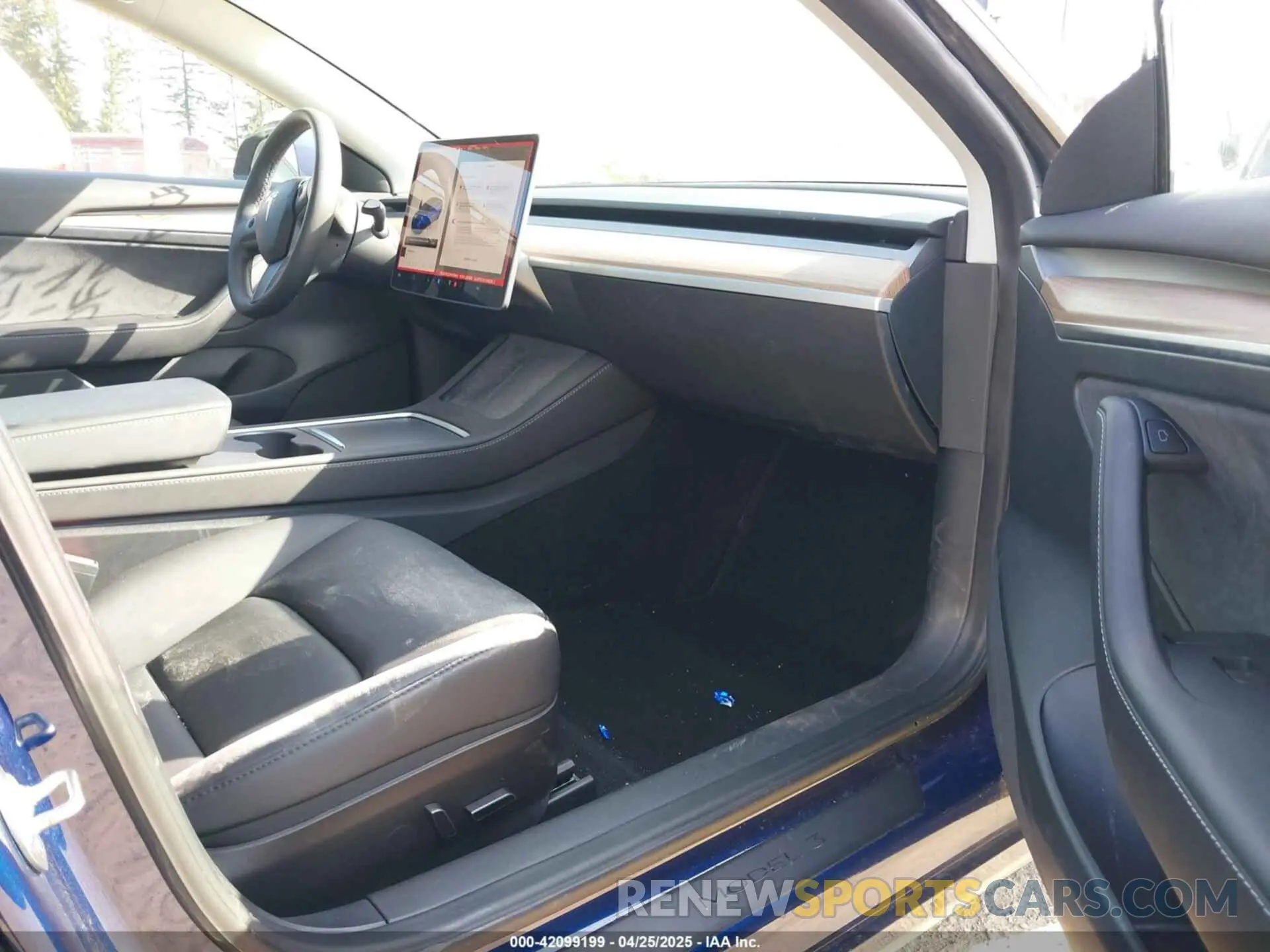 5 Фотография поврежденного автомобиля 5YJ3E1EC2PF679613 TESLA MODEL 3 2023