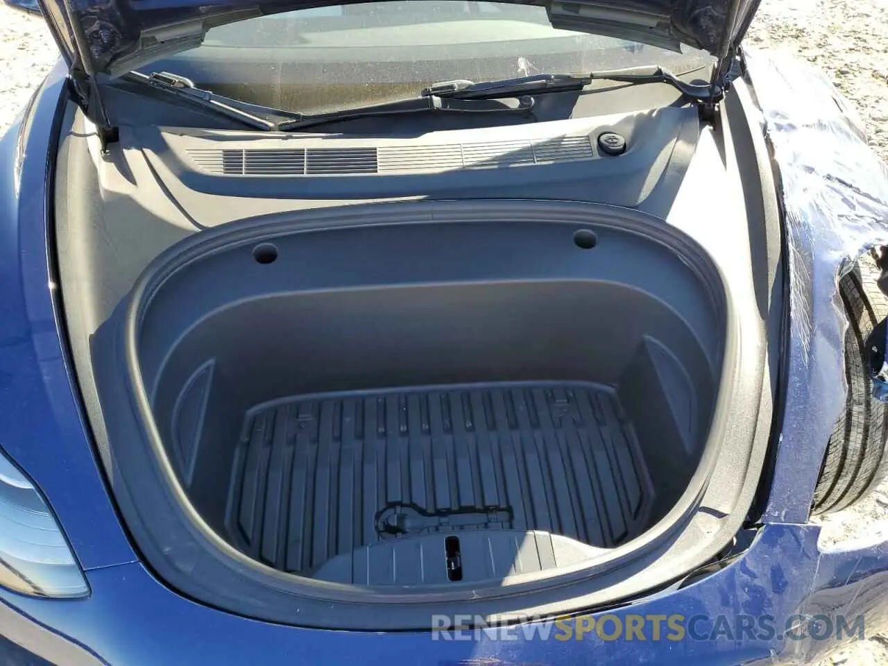13 Photograph of a damaged car 5YJ3E1EC3PF632641 TESLA MODEL 3 2023