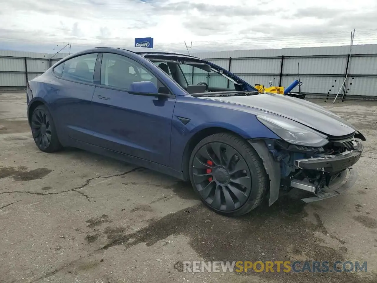 4 Photograph of a damaged car 5YJ3E1EC3PF704034 TESLA MODEL 3 2023