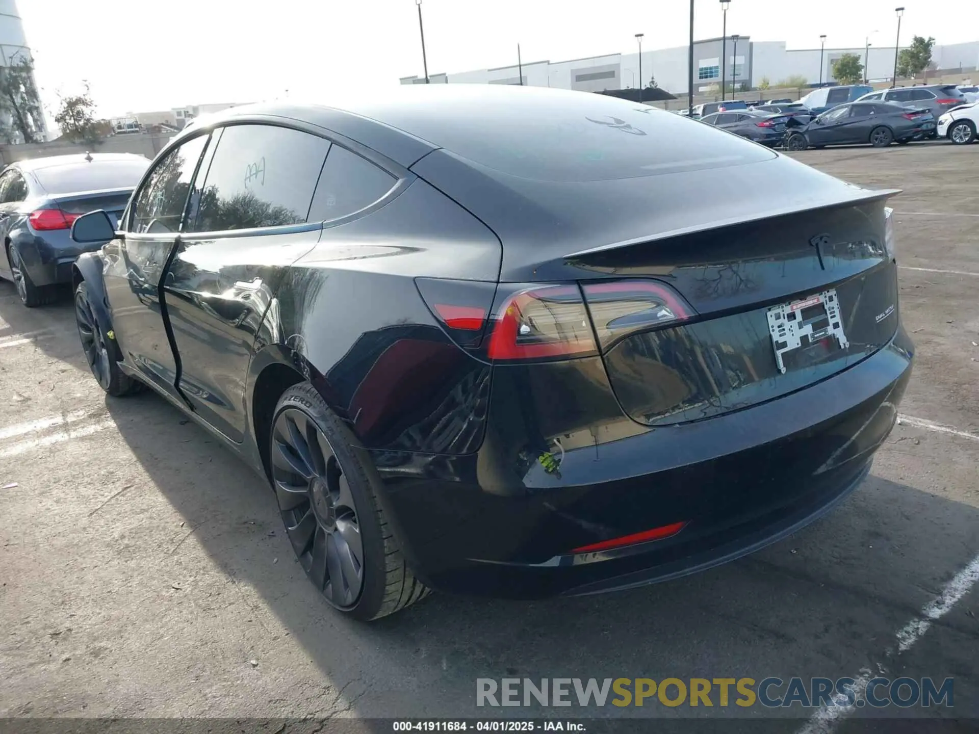 3 Фотография поврежденного автомобиля 5YJ3E1EC3PF716085 TESLA MODEL 3 2023
