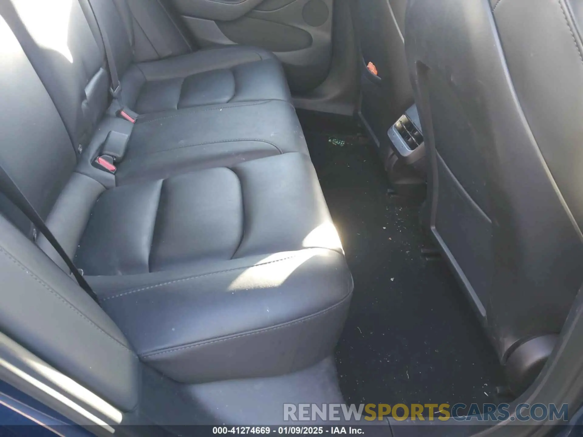 8 Photograph of a damaged car 5YJ3E1EC4PF404521 TESLA MODEL 3 2023