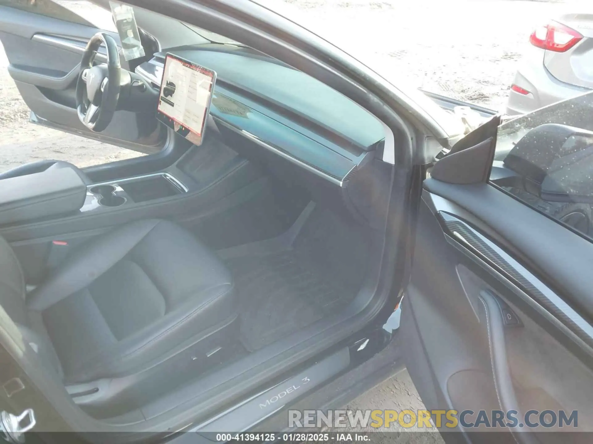 5 Photograph of a damaged car 5YJ3E1EC4PF404535 TESLA MODEL 3 2023